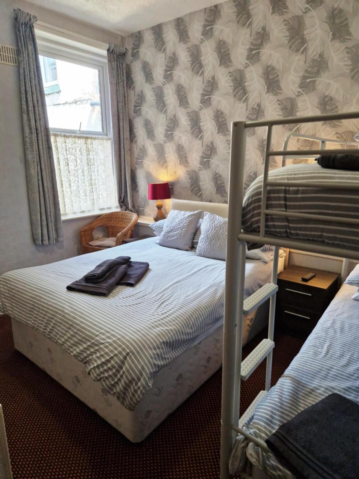 ホテル Stafford House ブラックプール エクステリア 写真